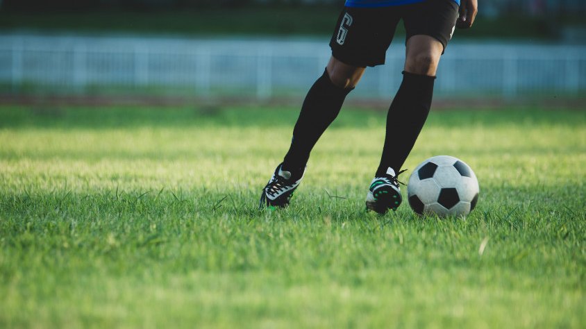 La Federació Espanyola de Futbol aprova la suspensió de totes les competicions no professionals fins a nou avís