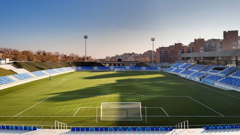 L'Estadi Municipal de Badalona, seu del play-off d'ascens a Segona 'B'