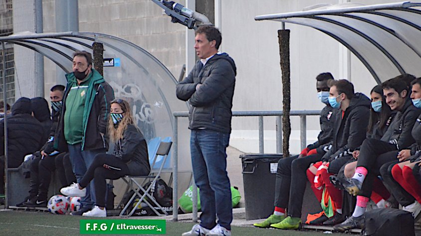 Pallarès (UE Valls): «En 22 partits hem marcat 12 gols. Així és difícil»