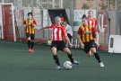 El femení A de l'Escola cau al camp del líder