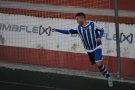 El sub-21 de l'Escola planta cara al líder però acaba perdent