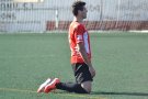 L'Escola Valls perd davant d'un rival directe en un partit per oblidar