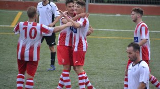 Joel Marigot marcava el seu primer gol en el seu debut amb l'equip.