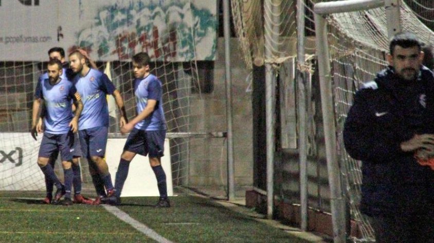 Celebració d'un dels gols al primer temps
