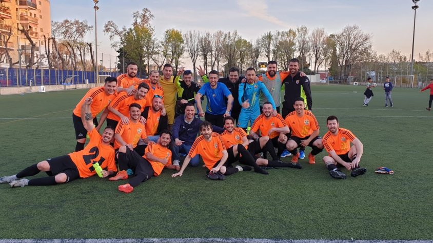 CF Icomar celebrant l'ascens al terreny de joc