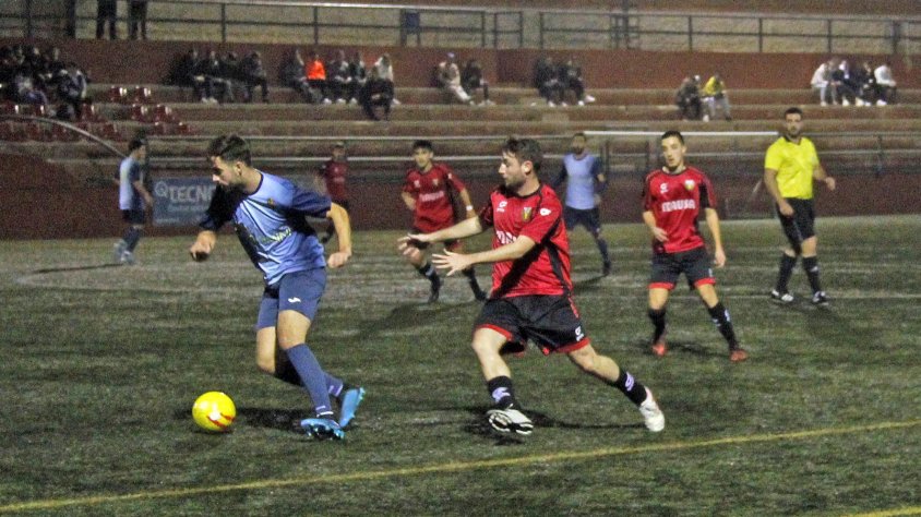 L'Atlètic Valls i el Vendrell empaten en un duel vibrant