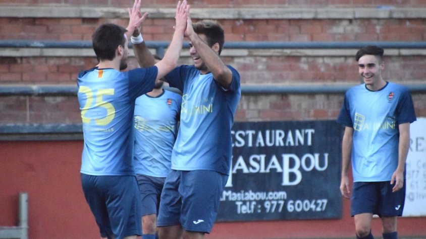 Celebració d'un dels cinc gols de l'Atlètic de Valls