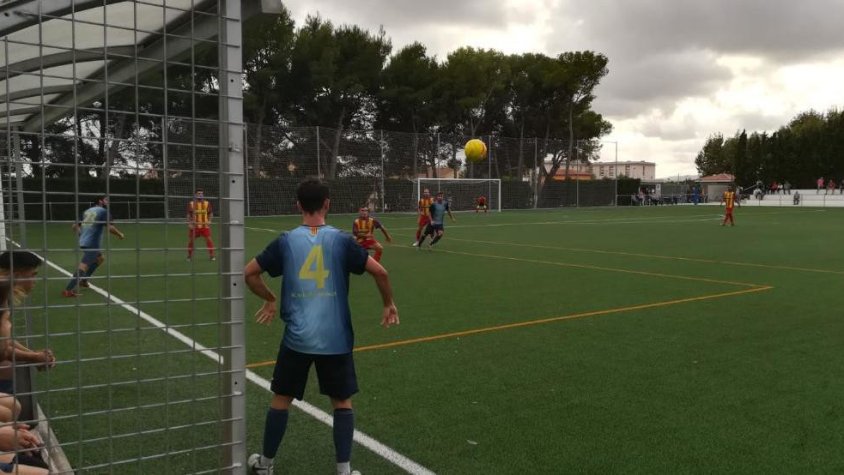 L'Atlètic, en el partit davant del Llorenç