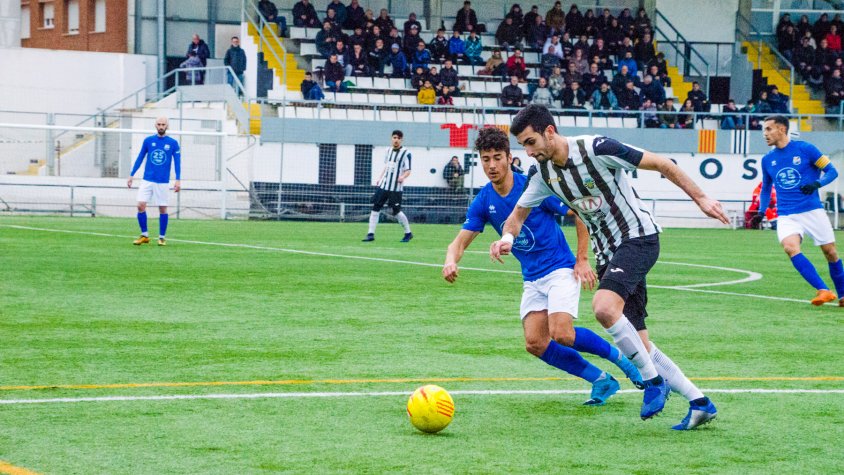 Imatge entre el partit entre Amposta i Rapitenca