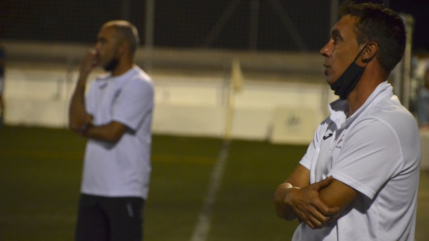 Els dos entrenadors durant el partit