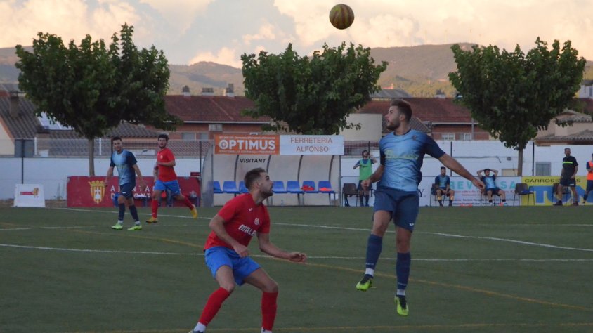 Després d'una pretemporada complexe, on s'han suspès varis amistosos, l'Atlètic de Valls comença diumenge la temporada