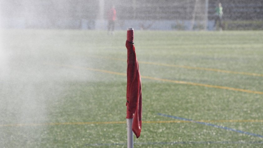 Els clubs de Primera Catalana lamenten "veure's obligats a jugar"