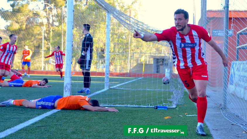 Sergi Masqué celebrant el gol que situava l'1-0 al marcador