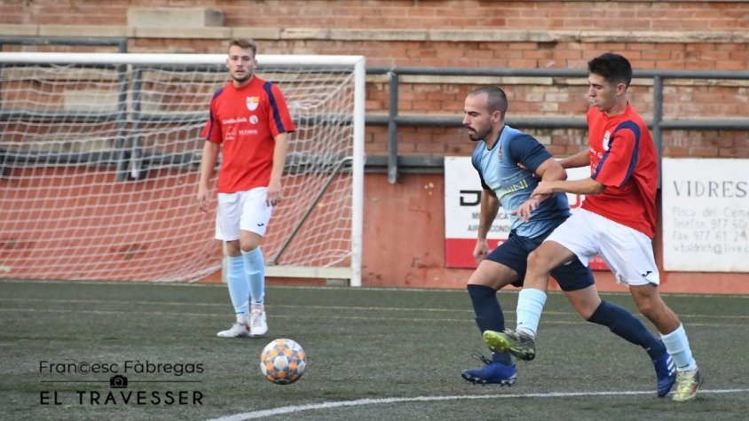 L'Atlètic de Valls segueix sense guanyar i empata davant la Riera (2-2)