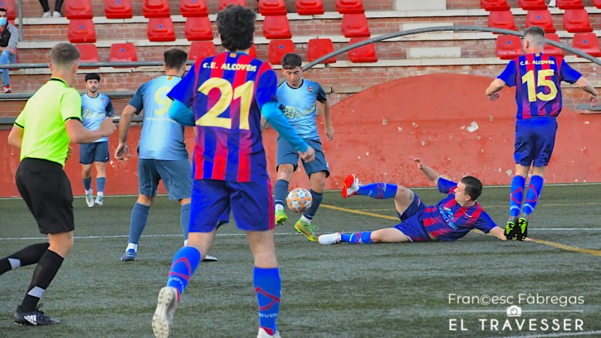 Atlètic de Valls-CE Alcover: taules en el primer derbi de l'Alt Camp de la temporada