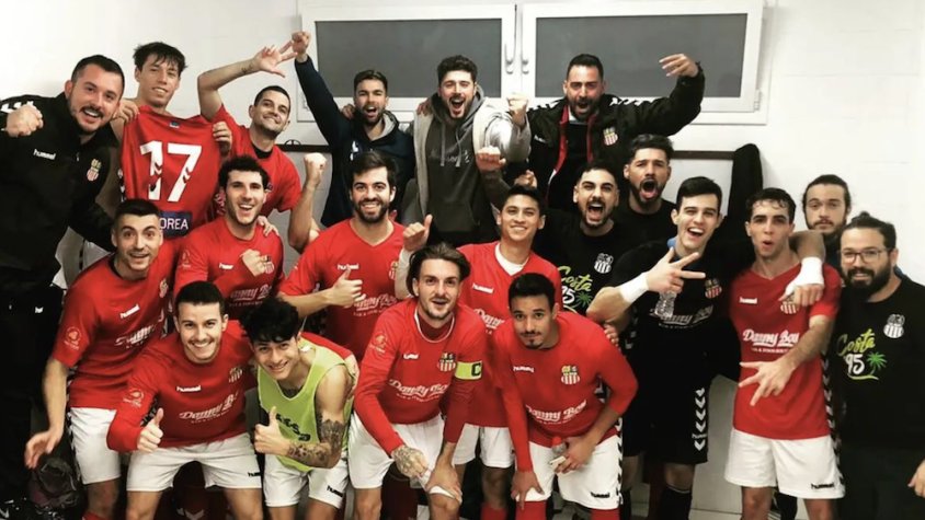 El Salou, celebrant una victòria aquesta temporada