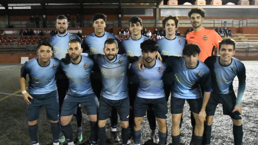 11 inicial de l'Atlètic de Valls davant del Torreforta