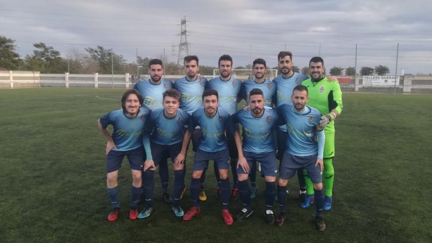 11 inicial de l'Atlètic de Valls davant del Constantí