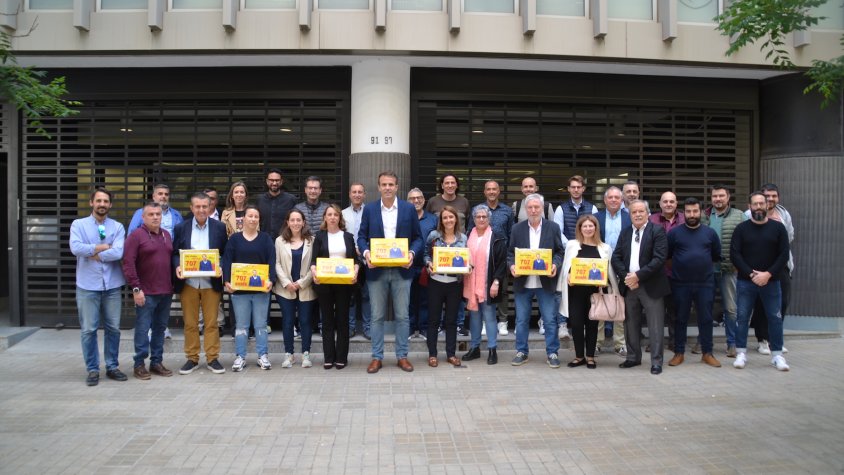 Àlex Talavera presenta els avals a la FCF: «700 avals per seguir el camí del canvi »