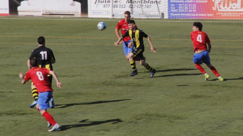 El Montblanc té a tocar el play-off d'ascens