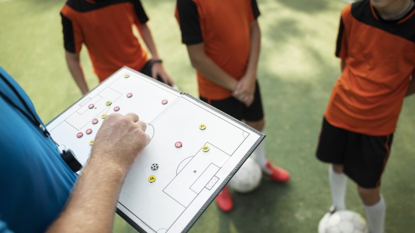 Dia mundial de l’entrenador de futbol: res a celebrar?  