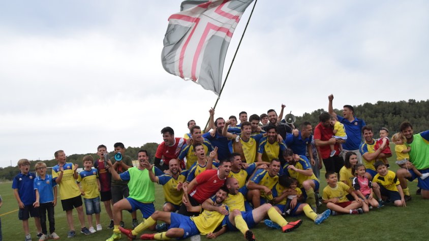 El Catllar, celebrant l'ascens a Primera Catalana